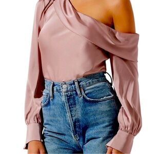 Astr One-Shoulder Satin Blouse in Dusty Mauve